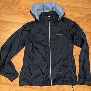 Woman's Columbia Wind Breaker